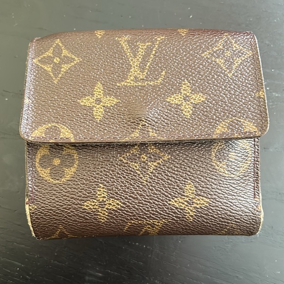 Louis Vuitton Wallet - Picture 5 of 11